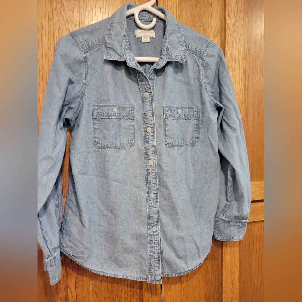 Liz Claiborne Simply Liz Chambray Button Up Size M